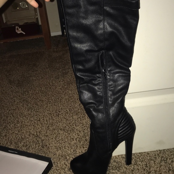 Material Girl Shoes - Black Knee high boots